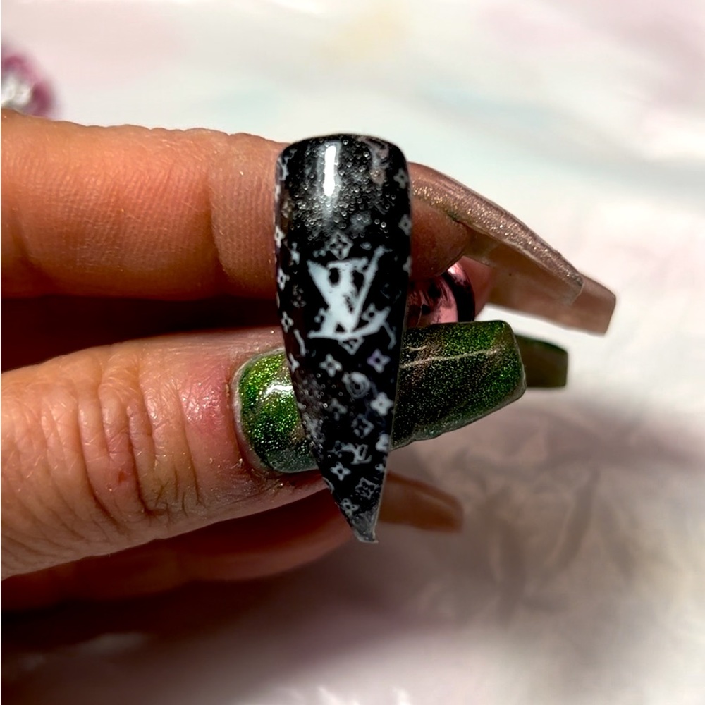 Black and White LV Custom Press On Nails